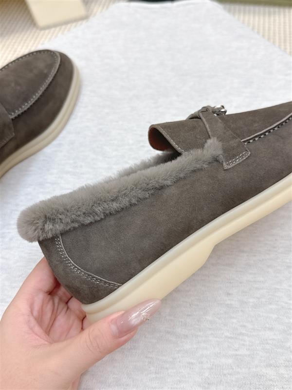 2025126104251692 440